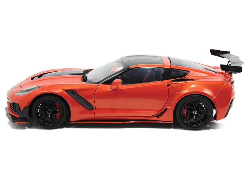 2019 Chevrolet Corvette ZR1 Sebring Orange Metallic with Carbon