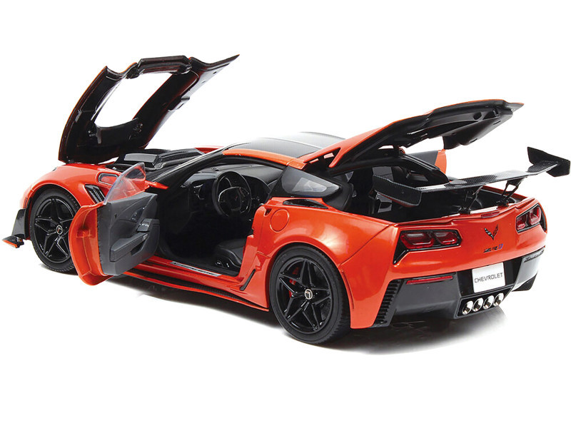 2019 Chevrolet Corvette ZR1 Sebring Orange Metallic with Carbon