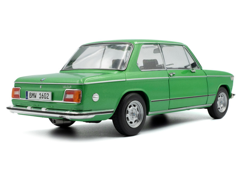 1/18 Solido 1971 BMW 1602 Taiga Green Diecast Car Model