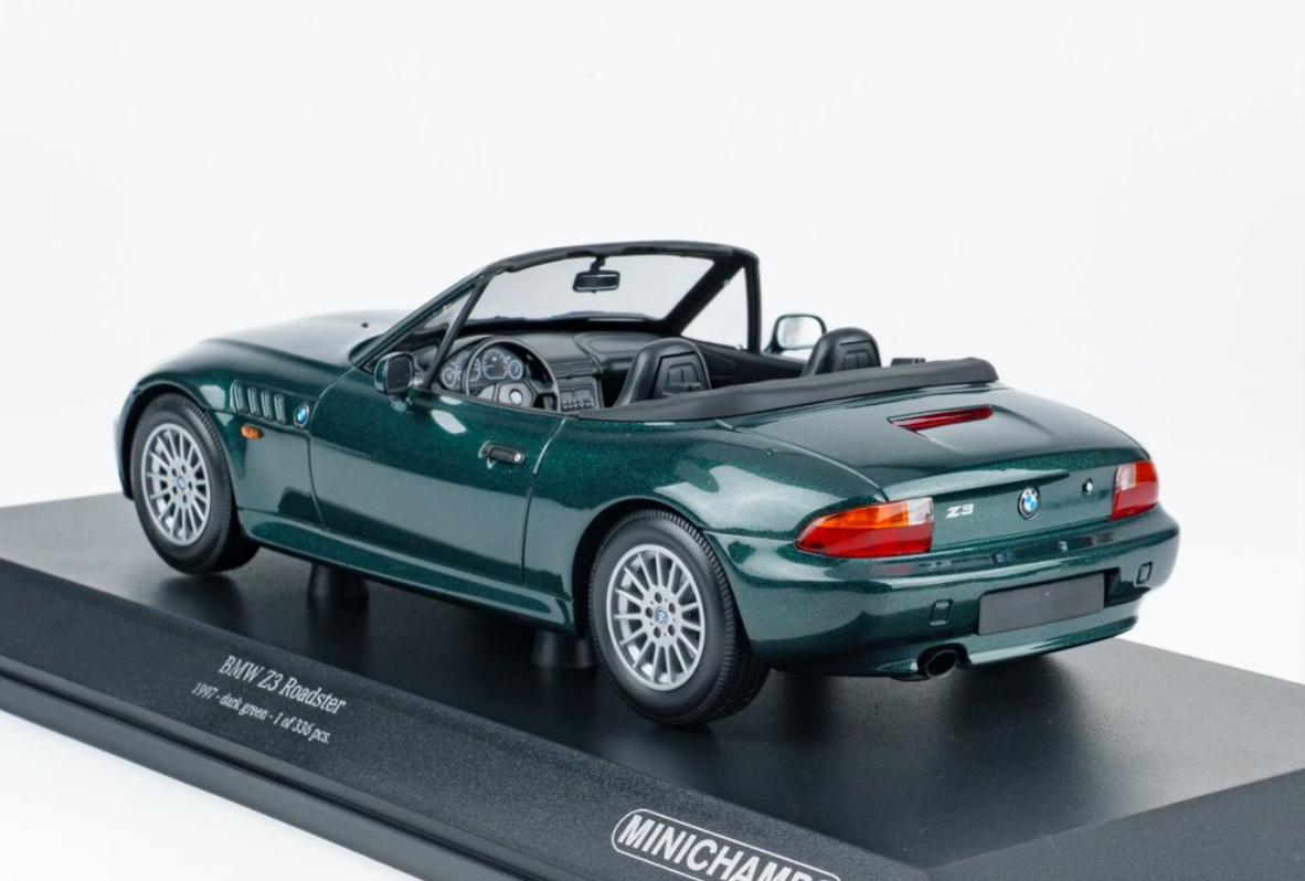 1/18 Minichamps 1997 BMW Z3 Roadster (Dark Green) Diecast Car Model