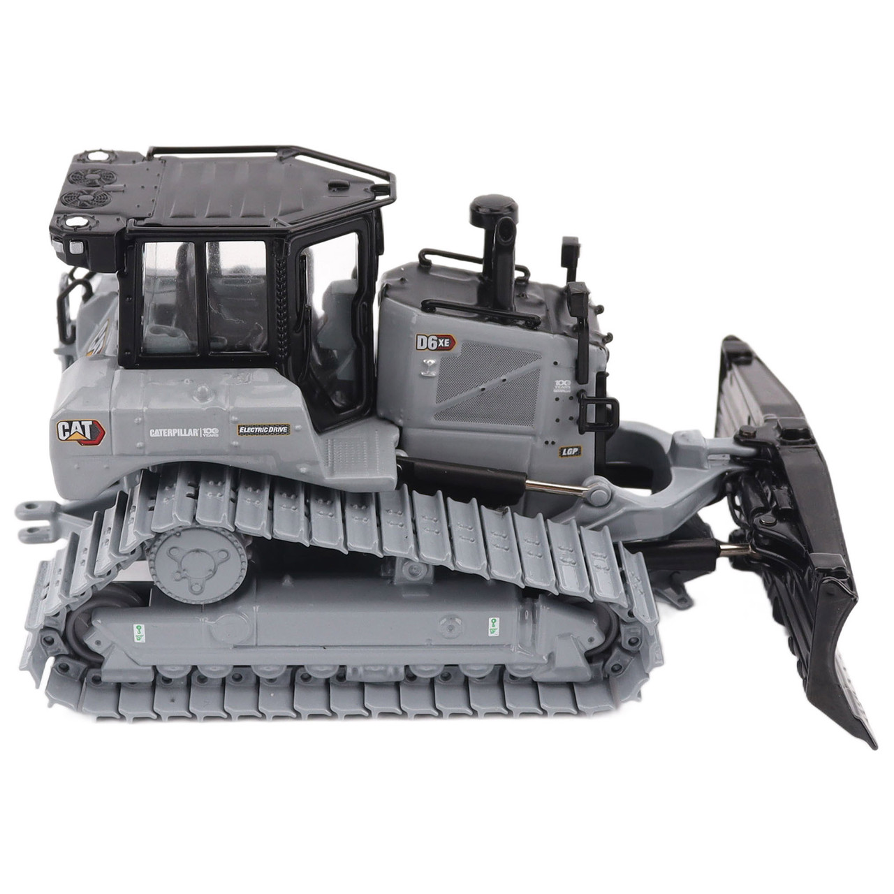 1/50 Diecast Masters Cat D6 LGP VPAT Track Type Tractor Black