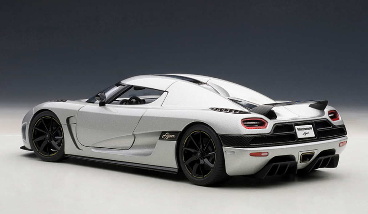 1/18 AUTOART KOENIGSEGG AGERA (SILVER GRAY) 79006 DIECAST CAR MODEL