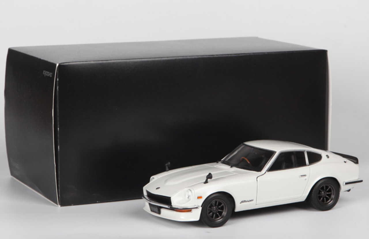 1/18 Kyosho Nissan Fairlady Z (White) Diecast Car Model