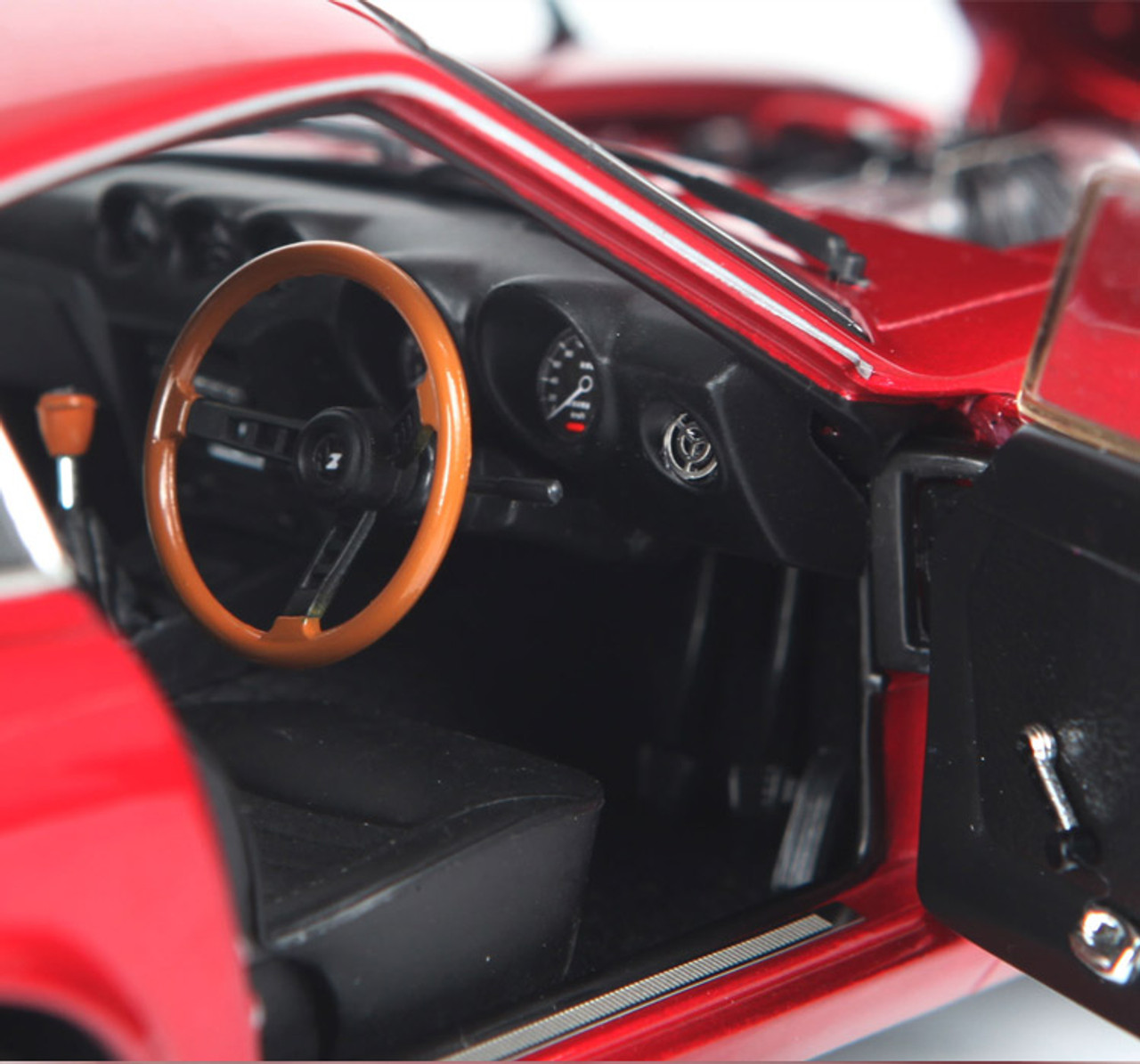1/18 Kyosho Nissan Fairlady Z (Red) Diecast Car Model - LIVECARMODEL.com