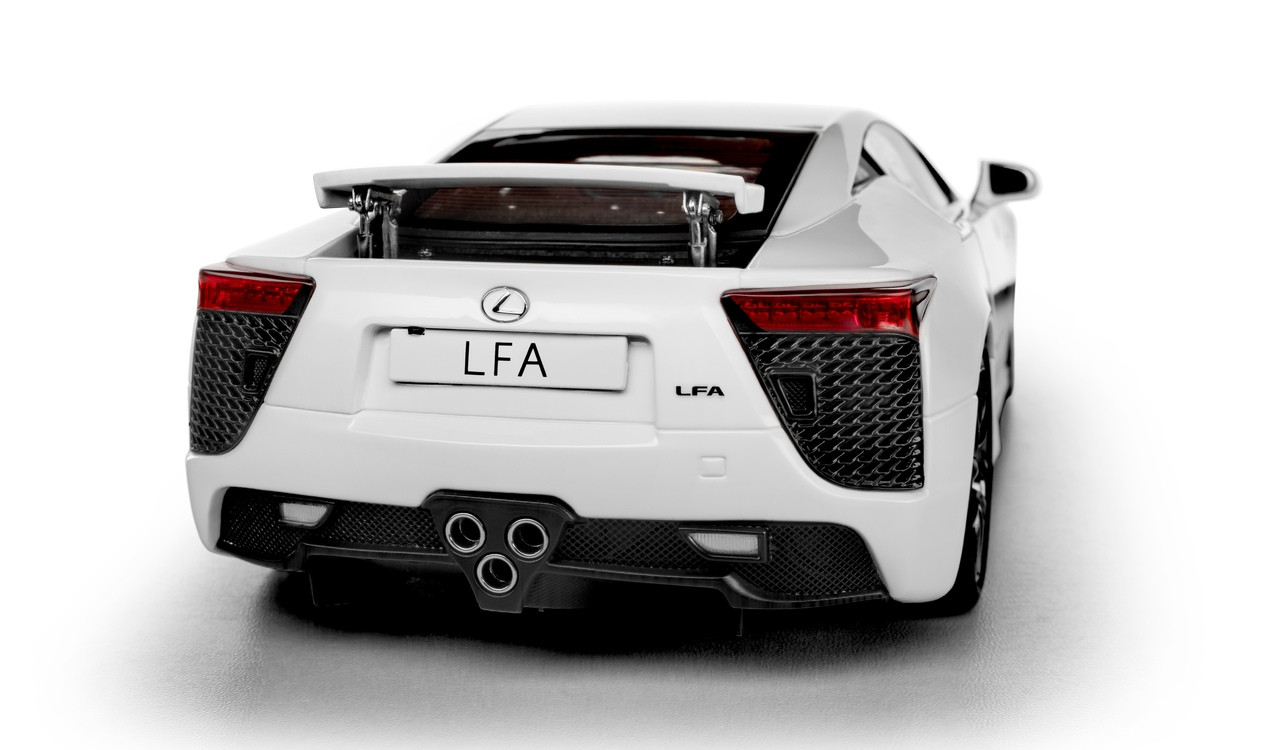 1/18 Well Lexus LFA (White with Blue Interior) Diecast Car Model