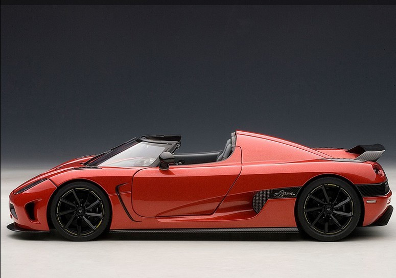 1/18 AUTOART KOENIGSEGG AGERA (RED) 79007 DIECAST CAR MODEL