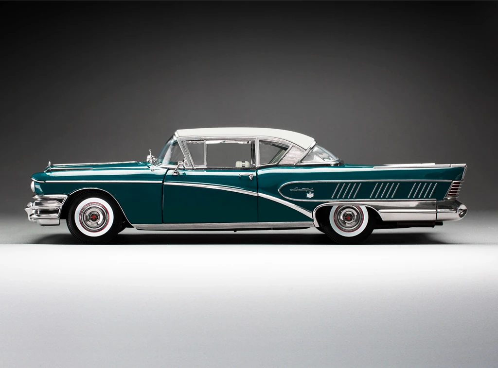 1/18 Sunstar 1958 Buick Limited Riviera Coupe (Glacier White & Dark Turquoise Poly Blue) Diecast Car Model
