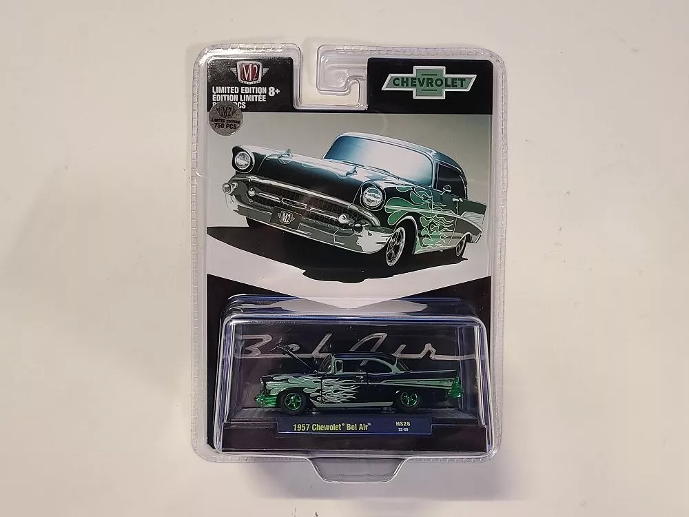 M2 1957 シボレー・ベルエア・ギャッサー (チェイスカー) CHASE CAR 1/64 M2 Machines 1957 Chevrolet Bel Air (Black Metallic