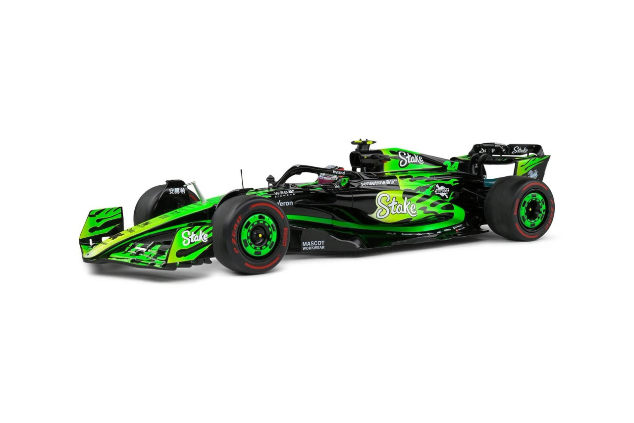 1/18 Solido 2024 Formula 1 Kick Sauber F1 Team C44 Guanyu Zhou Las Vegas GP Diecast Car Model