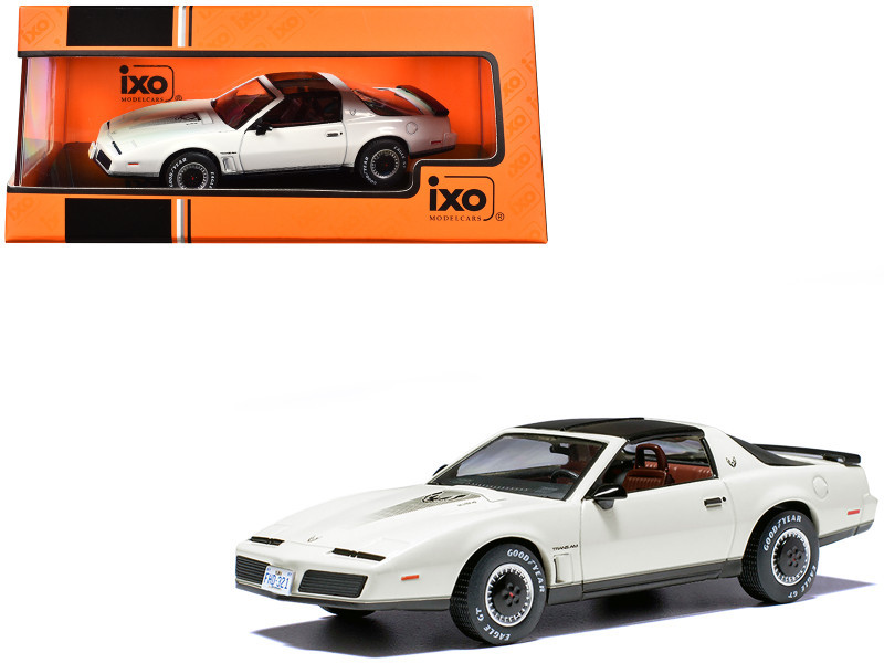 1982 Pontiac Firebird Pearl White with Black Top 1/43 Diecast