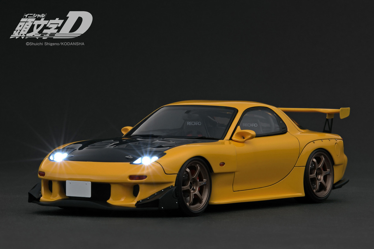 ミニカー ignition.model 1/18 RX-7 with LED light 1/18 Ignition Model Initial D Mazda RX-7 RD3S (Yellow) Car