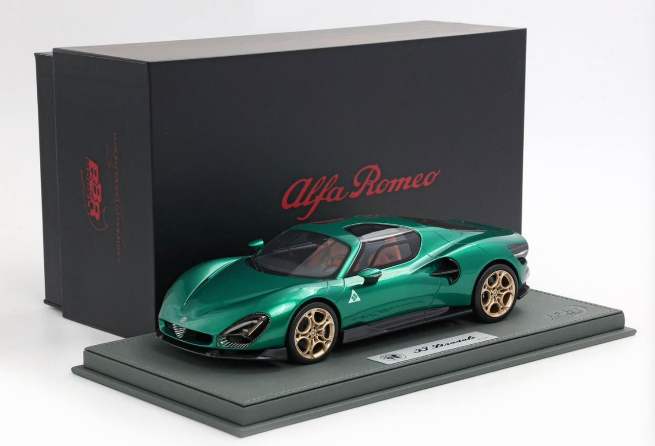 1/18 BBR Alfa Romeo 33 Stradale (Green Montreal) Car Model