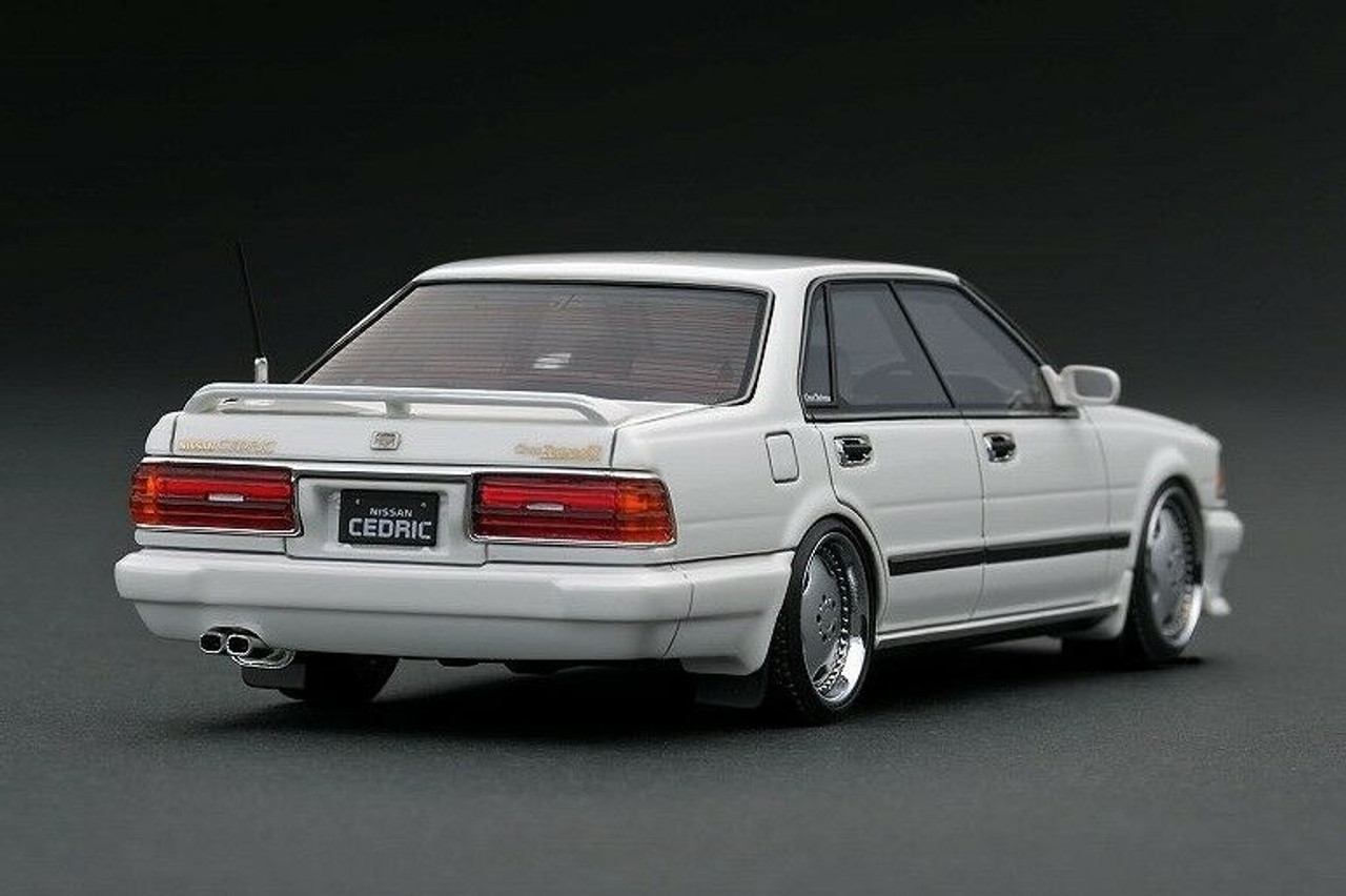 1/43 Ignition Model Nissan Cedric (Y31) Gran Turismo SV (White) Car Model IG1251