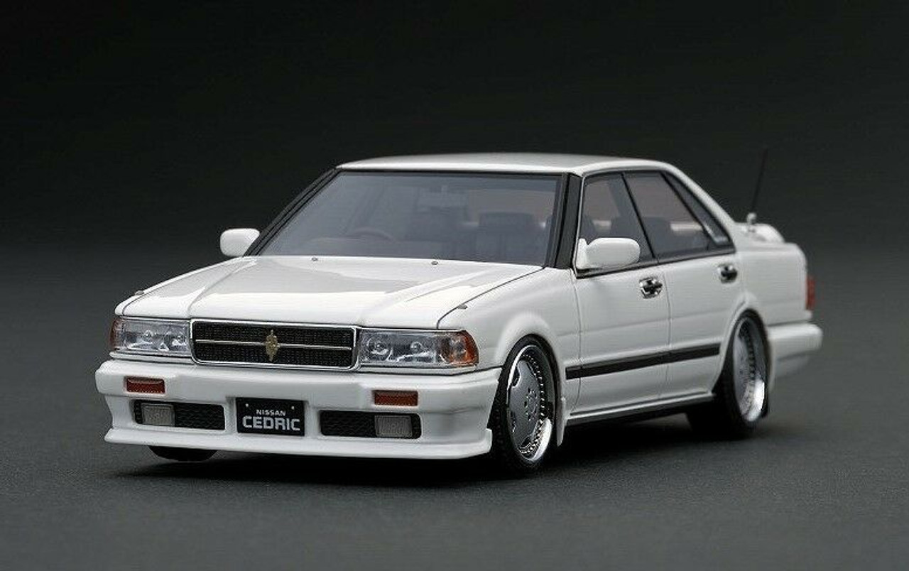 1/43 Ignition Model Nissan Cedric (Y31) Gran Turismo SV (White) Car Model  IG1251