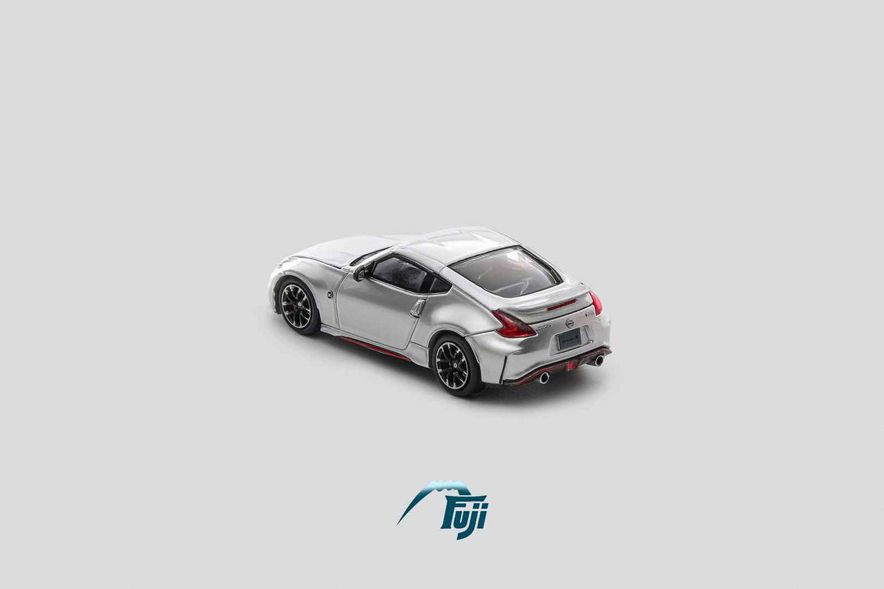 むー 1/64 Fuji Nissan 370Z Fairlady Z Z34 Nismo (Silver) Diecast Car