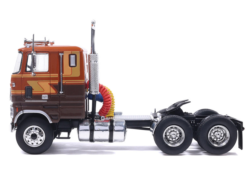 1/64 Ixo Ford COE 9000 (Brown) Diecast Car Model