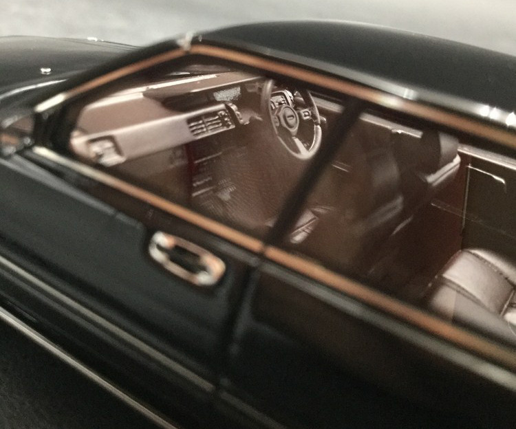1/43 Ignition Model Nissan Cedric (Y31) Gran Turismo SV (Black
