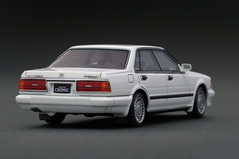 1/43 Ignition Model Nissan Cedric (Y31) Gran Turismo SV (White