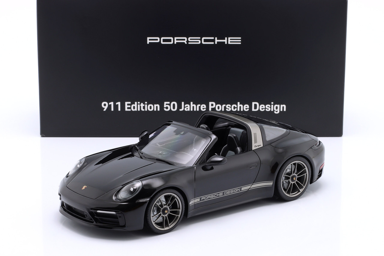 3点で9700 1/18 Dealer Edition Porsche 911 (992) Targa 4 GTS 50 Years