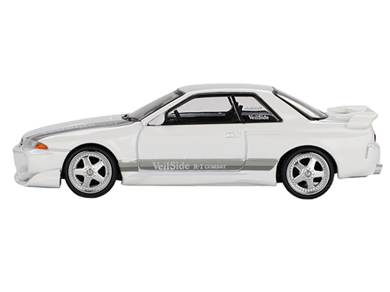 1/64 Mini GT Nissan Skyline GT-R (R32) VeilSide Combat C-I (White