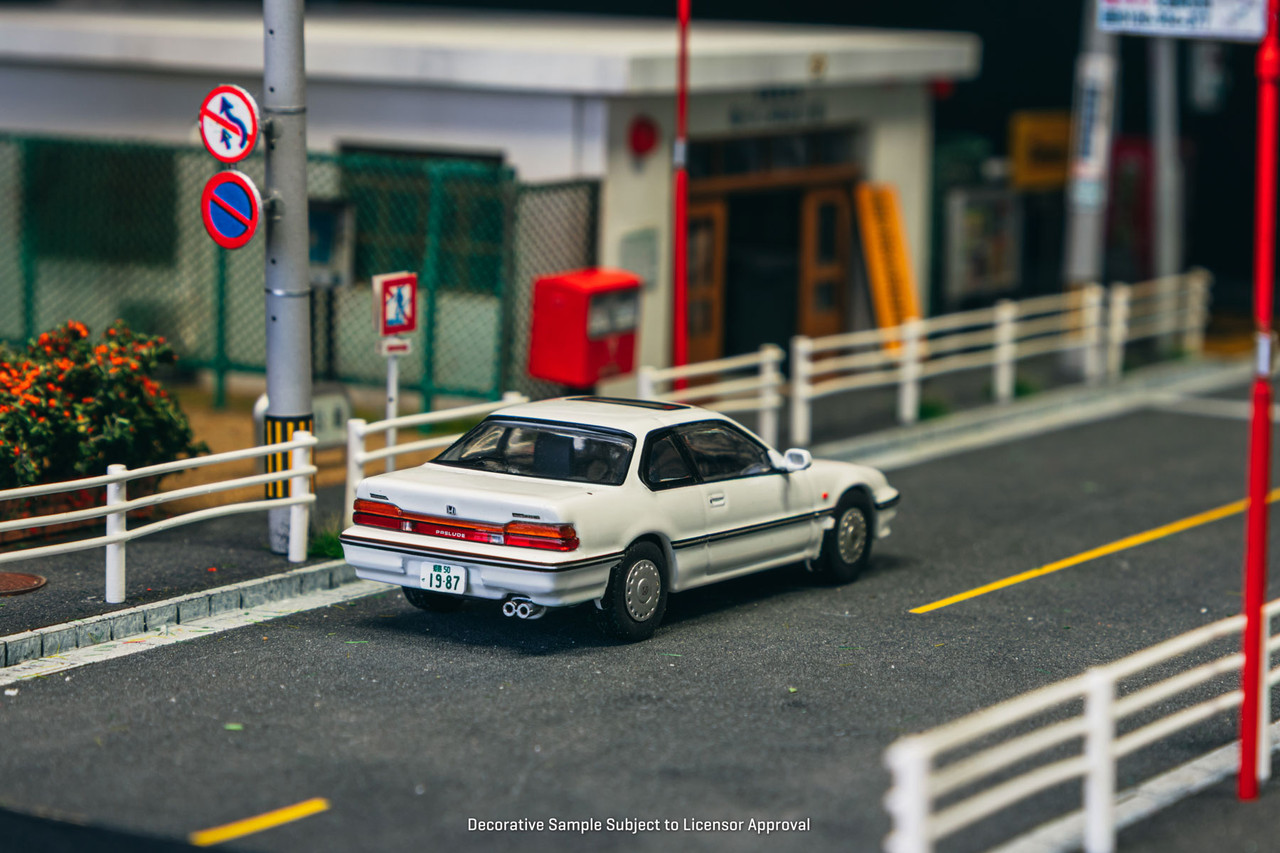 1/64 J Collection & Tarmac Works Honda Prelude (BA4) (White