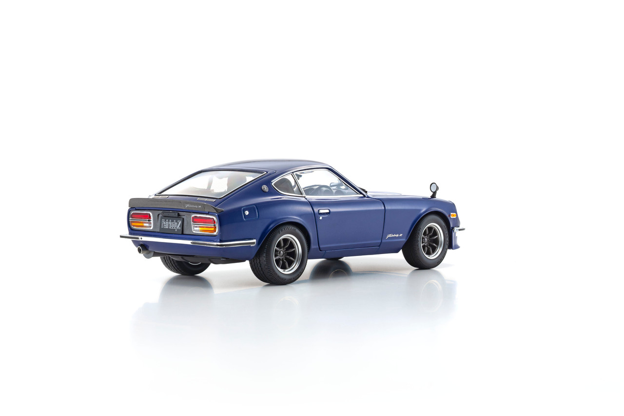 1/18 Kyosho Nissan Fairlady Z-L (S30) (Blue) Diecast Car Model 1/18 Kyosho Nissan Fairlady Z-L (S30) (Blue) Diecast Car Model