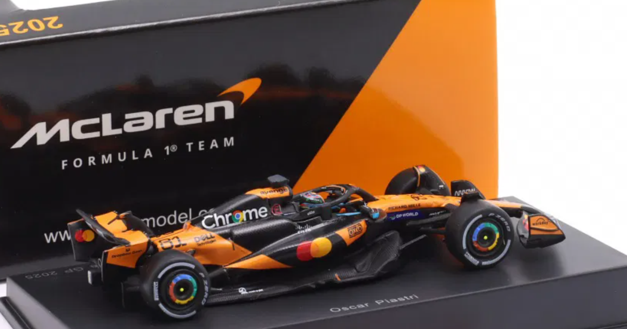 1/64 Spark McLaren MCL39 No.81 McLaren Formula 1 Team Winner Chinese GP 2025 Oscar Piastri Car Model