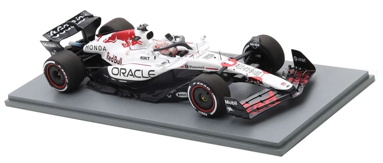 1/18 Spark 2025 Formula 1 Oracle Red Bull Racing RB21 Winner