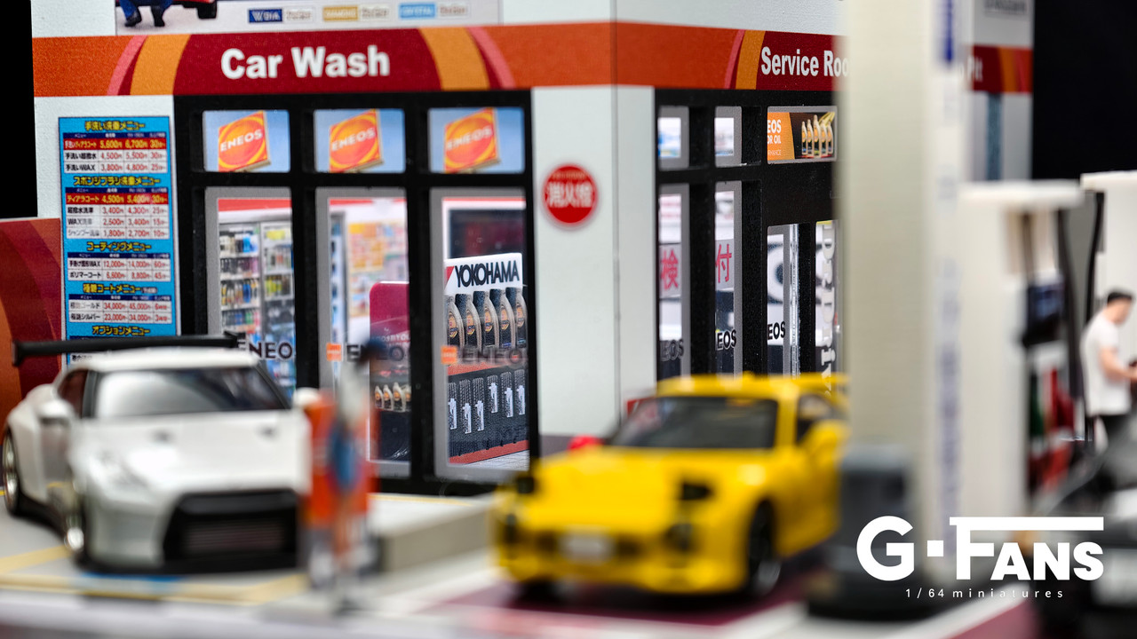 1/64 G-Fans ENEOS Gas Station Diorama with LED Lights (cars