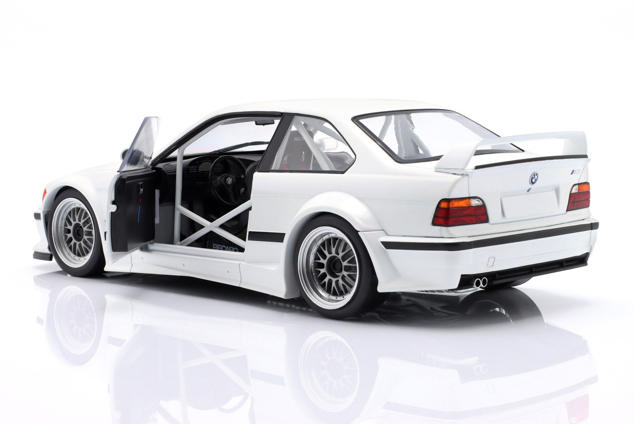 1/18 Werk83 BMW M3 (E36) GTR Plain Body Version (White) Car Model