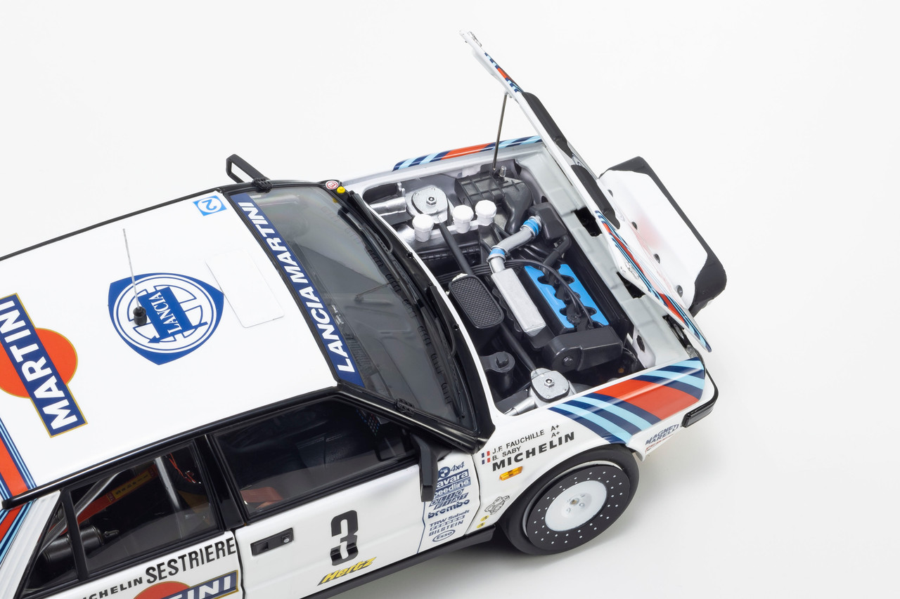 1/18 Kyosho Lancia Delta HF 4WD 1988 Rallye Monte Carlo LANCIA
