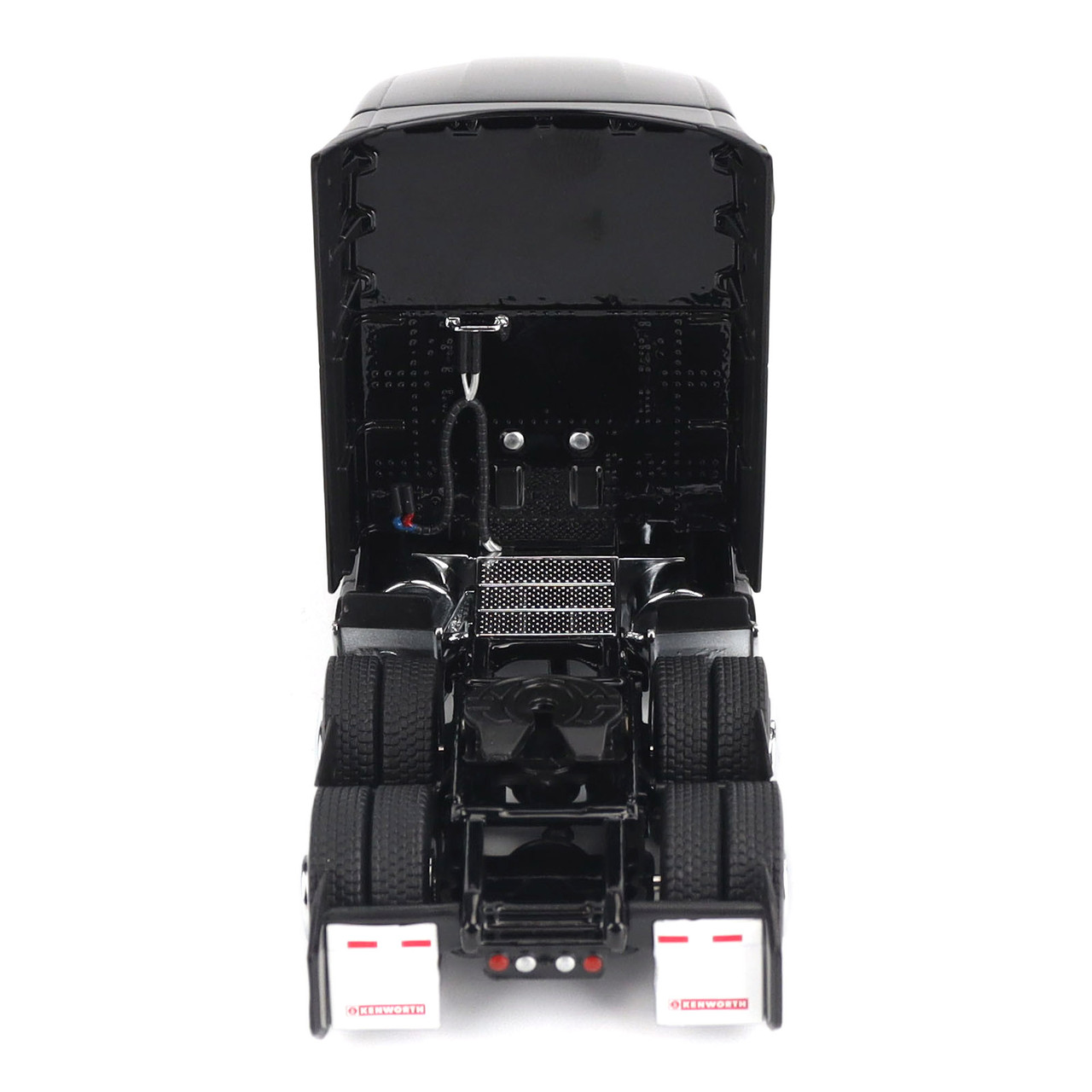 1/50 Diecast Masters Kenworth T680 76in High Roof Sleeper Cab