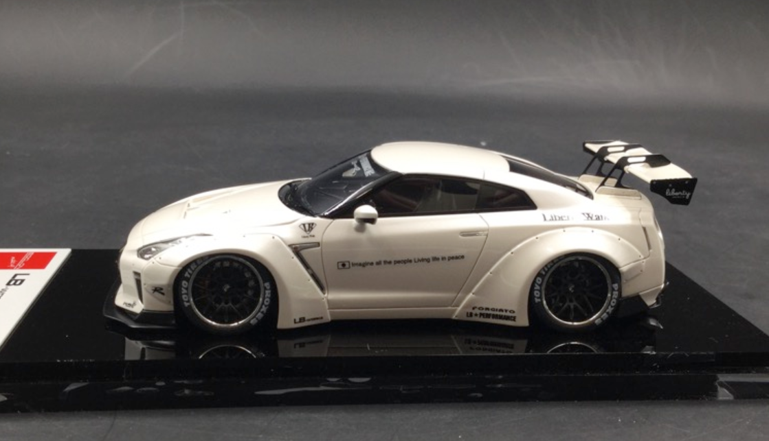 Nissan 1 43