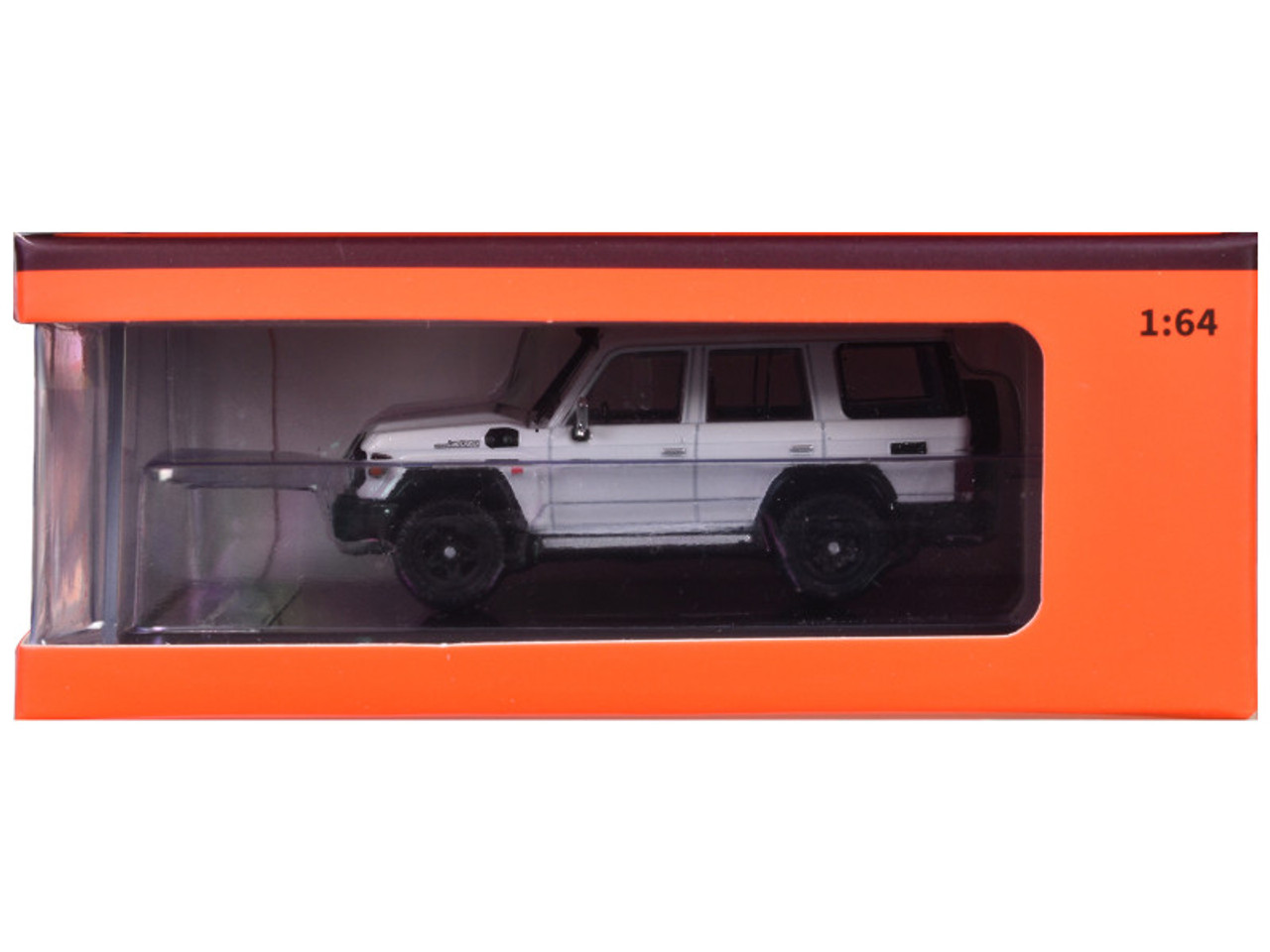 Toyota Land Cruiser (J76) White Metallic 1/64 Diecast Model