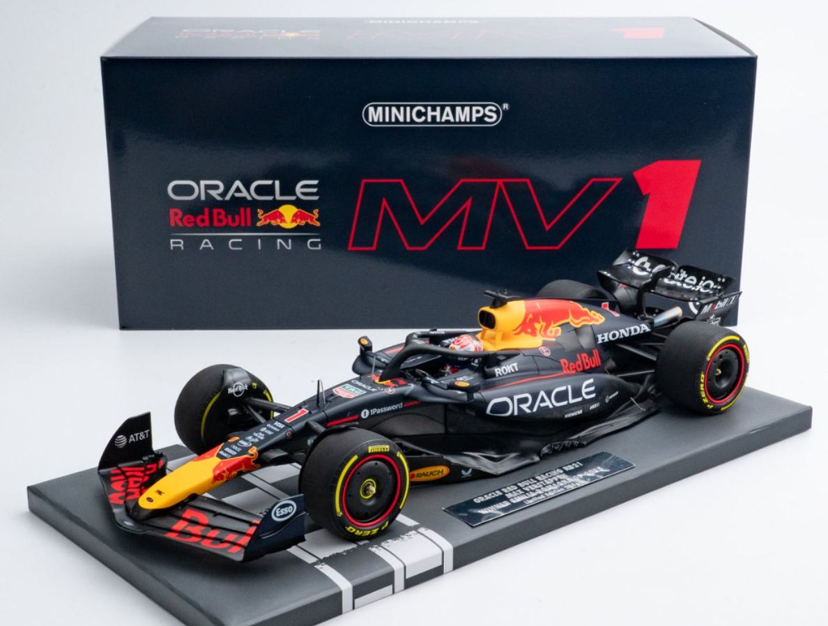 1/18 Minichamps 2025 Formula 1 Oracle Red Bull Racing RB21 Emilia Romagna GP Winner #1 Max Verstappen Car Model