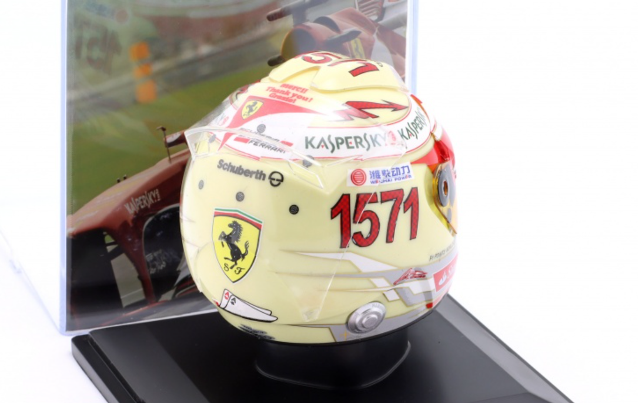 1/5 Spark 2013 Formula 1 Fernando Alonso Scuderia Ferrari #3 4th Japan GP Helmet Model