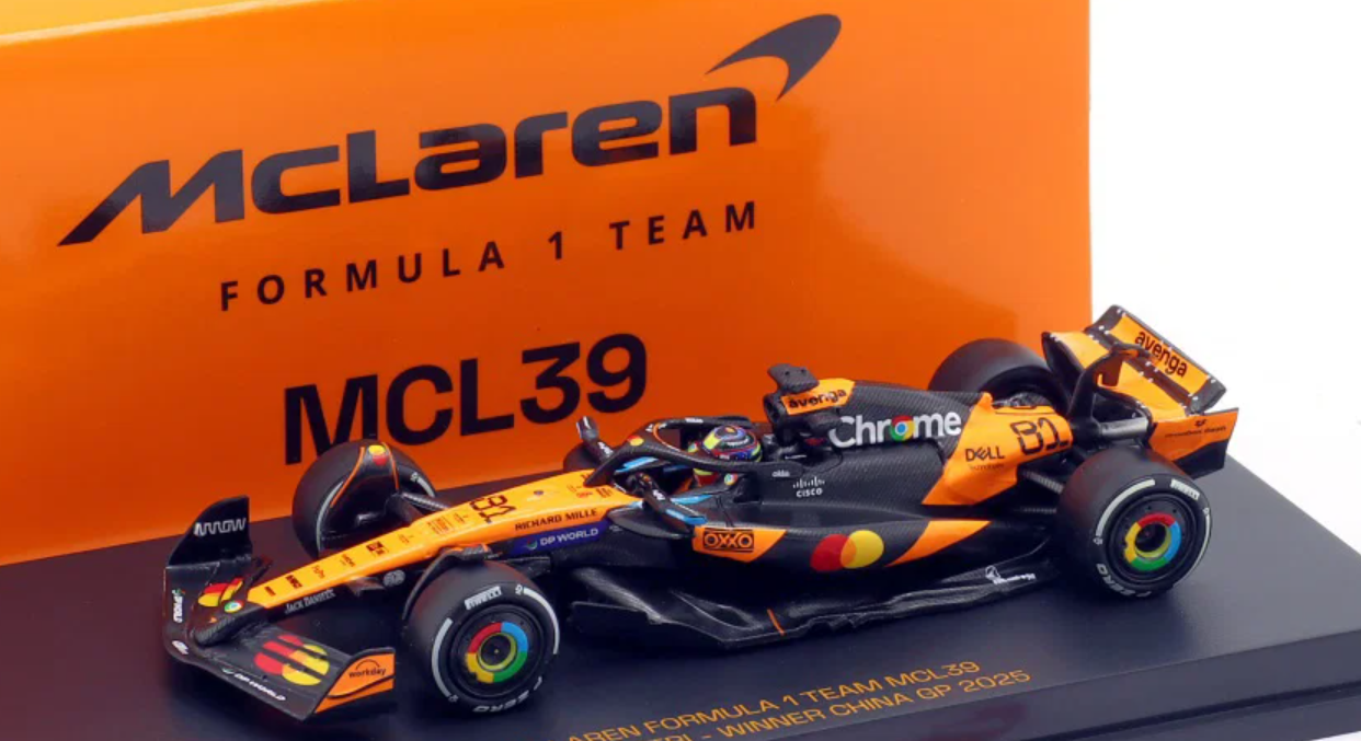 1/64 Minichamps McLaren F1 Team MCL39 #81 Oscar Piastri Winner China GP Diecast Car Model