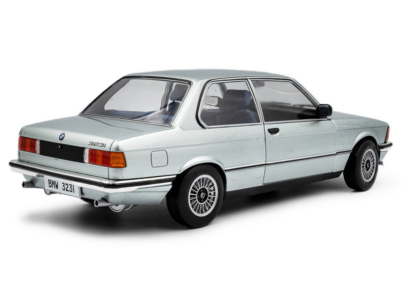 1/18 Solido 1980 BMW E21 323i (Saphirblau Metallic Silver) Diecast