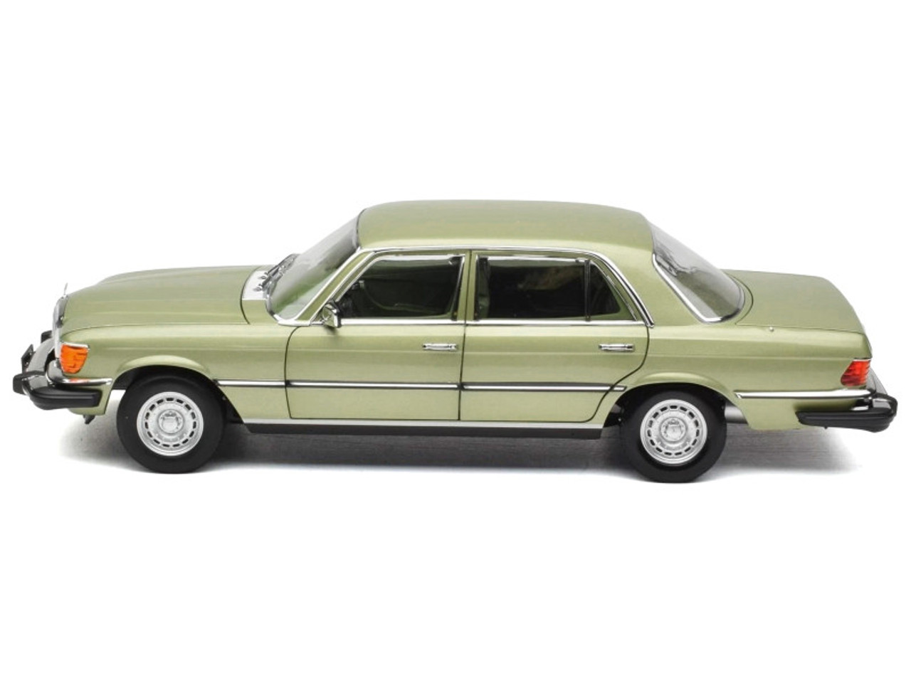 1/18 Norev 1979 Mercedes-Benz 450 SEL (W116) US version J.R. Ewing (Green Metallic) Diecast Car Model