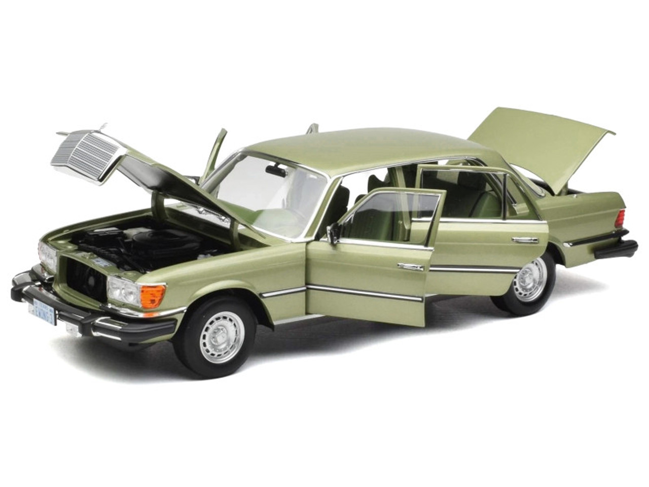 1/18 Norev 1979 Mercedes-Benz 450 SEL (W116) US version J.R. Ewing (Green Metallic) Diecast Car Model