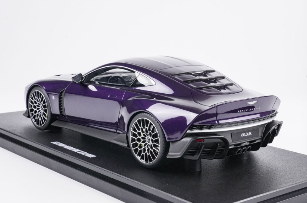 1/18 GT Spirit 2023 Aston Martin Valour (Purple) Car Model