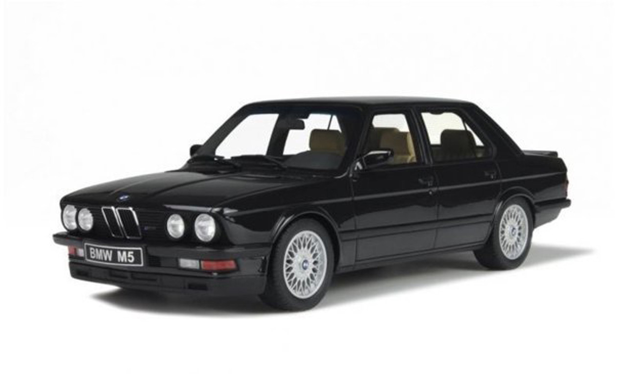 1/18 OTTO BMW E28 M5 (Diamond Black) Resin Car Model