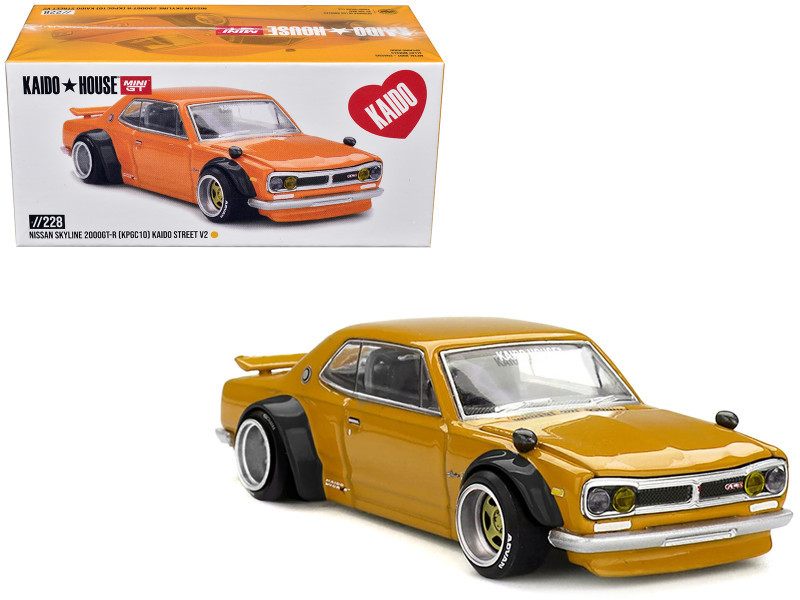 1/64 Kaido House Nissan Skyline 2000 GT-R (KPGC10) Kaido Street V2 (Yellow) Diecast Car Model