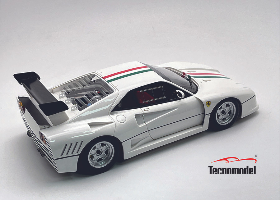 1/18 Tecnomodel Ferrari 288 GTO Evoluzione 1985 white Italian flag
