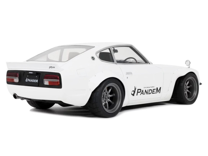 1/18 OTTO Nissan Fairlady Z Pandem (White) Car Model