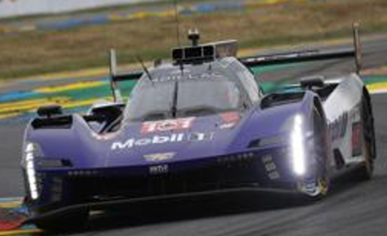 1/43 Spark Cadillac V-Series.R No.101 CADILLAC WTR Le Mans 24H 2025 R. Taylor - J. Taylor - F. Albuquerque Car Model