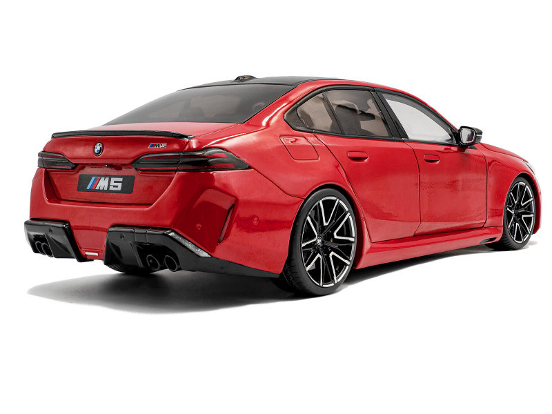 1/18 Solido 2025 BMW M5 G99 (Fire Red) Diecast Car Model