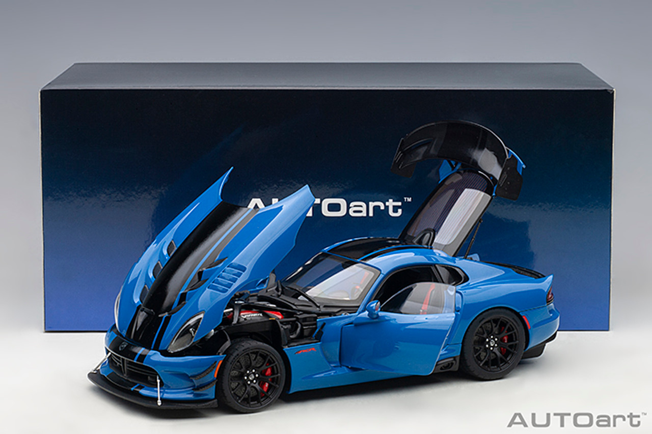 1/18 AUTOart Dodge Viper ACR (Competition Blue with Black Stripes