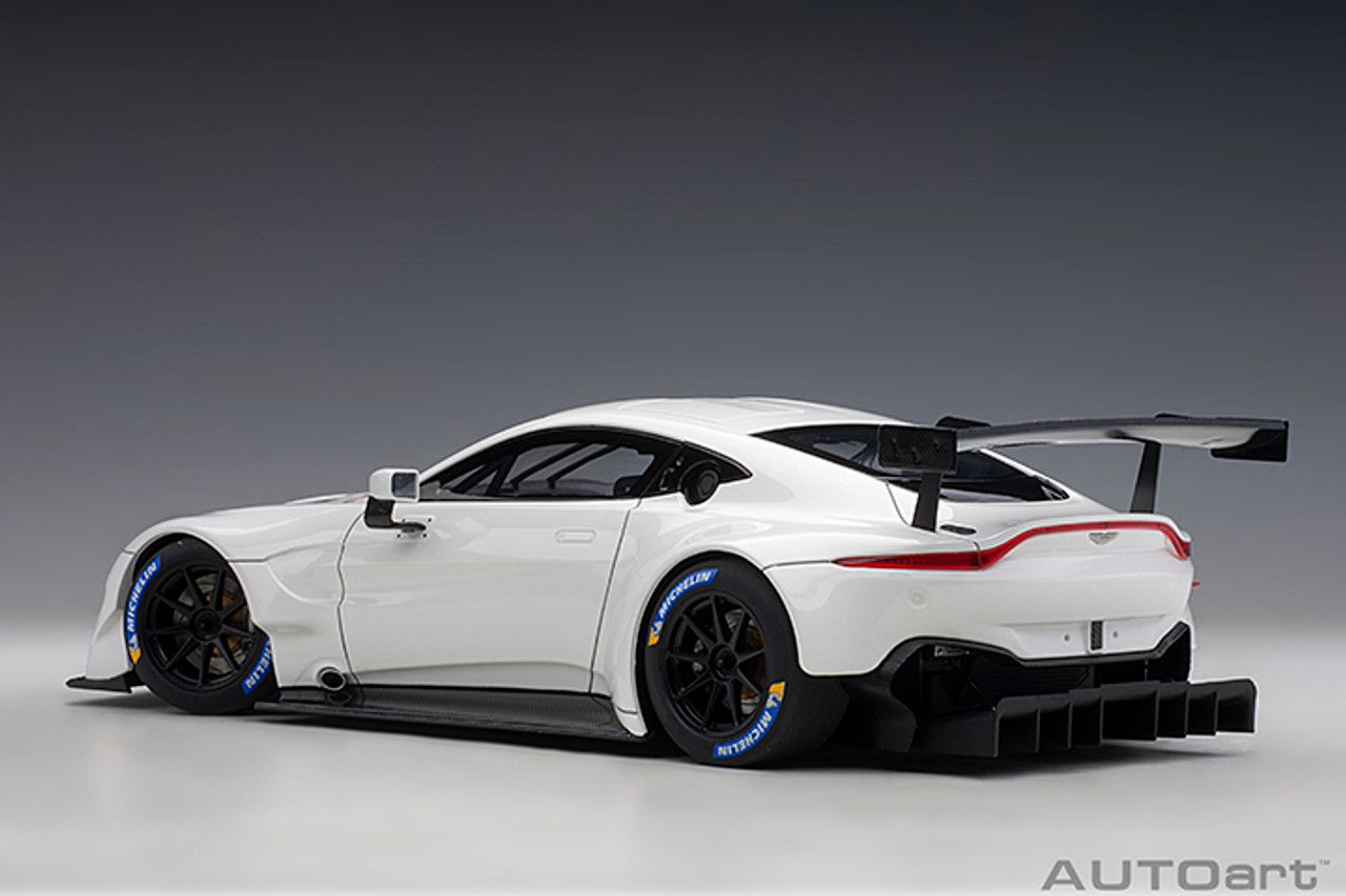 1/18 AUTOart 2018 Aston Martin Vantage GTE LE MANS PRO