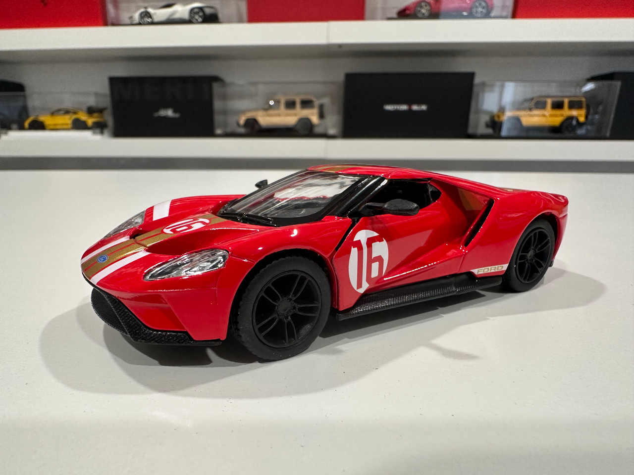 1/38 Kinsmart Ford GT Heritage Edition #16 (Red) Diecast Car Model